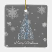 Blauwe kerstboom en sneeuwvlokken keramisch ornament (Achterkant)