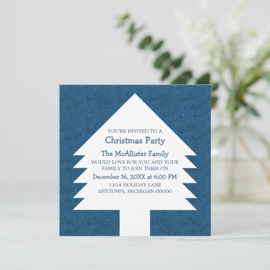 Blauwe kerstboomkoorts nodigt uit kaart (Staand voorkant)