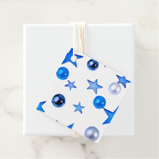 Blauwe kerstdecoratie-ornamenten met tekst bedankjes labels (In situ)