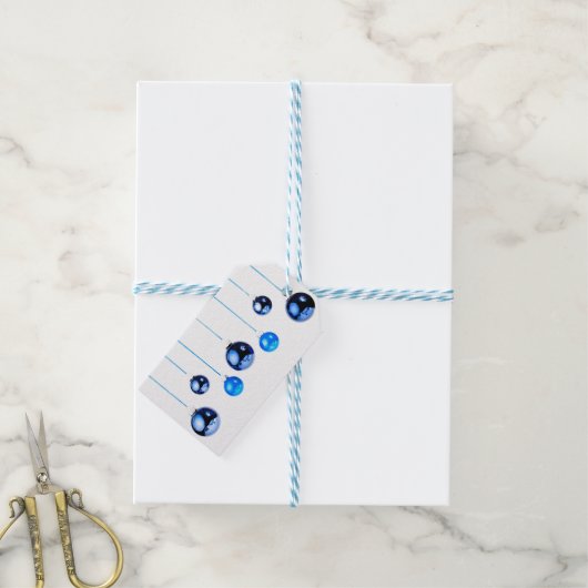 Blauwe kerstdecorpels foto met tekst cadeaulabel (Met Touw)