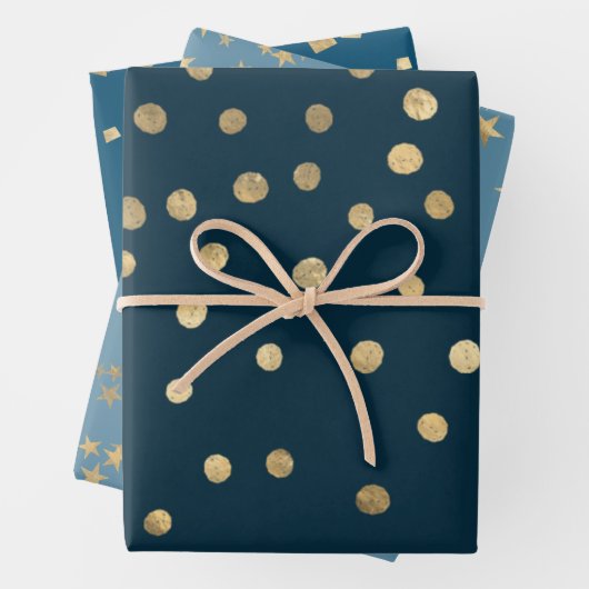 Blauwe kerstfeestdag met gouden feestdag inpakpapier vel (In situ)