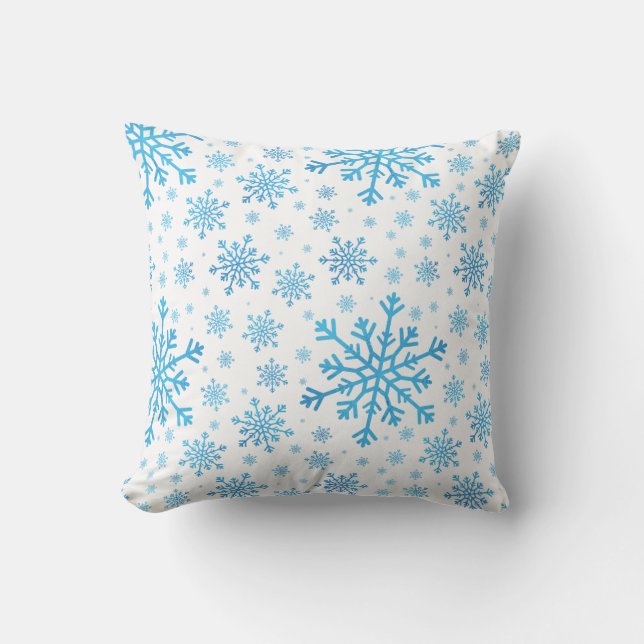  blauwe kerstsnowflakes op winterwit kussen (Voorkant)