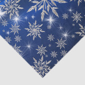 Blauwe kerststerren met witte ijskristal tissuepapier (Detail)