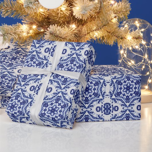 Blauwe kerststerren op wit China patroon Cadeaupapier (Feestdagen)
