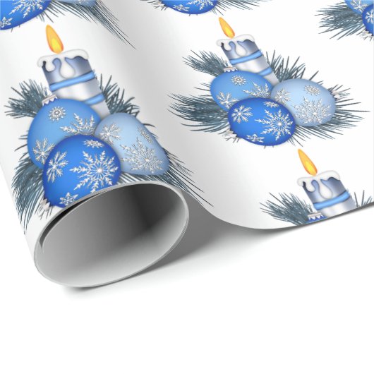 Blauwe kerstversieringen en kaarsen cadeaupapier (Rol Hoek)