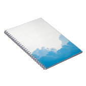 BLAUWE KLEDINGEN ONDER WITTE SKY NOTITIEBOEK (Rechterzijde)