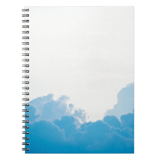 BLAUWE KLEDINGEN ONDER WITTE SKY NOTITIEBOEK (Voorkant)