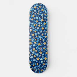 Blauwe kleine bloemen patroon persoonlijk skateboard