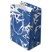 Blauwe kleur Aangepaste Floral Design Gift Bag Medium Cadeauzakje (Achterkant Gekanteld)