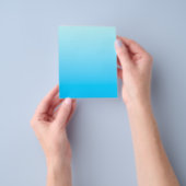 Blauwe kleur verloop achtergrond flyer (Hand)