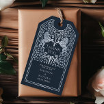Blauwe Koninklijke Leeuw Middeleeuwse Zwaard bruil Cadeaulabel<br><div class="desc">Bedank uw gasten met koninklijke elegantie! Deze labels zijn voorzien van twee zilveren leeuwen met een zwaard en een kroon ertussen, omringd door delicate bloemen op een blauwe achtergrond. De perfecte koninklijke touch voor uw speciale dag! Houd er rekening mee dat het zilver op de labels GEEN echte folie is...</div>