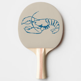 Blauwe kreeft lijn tekening op zandstrand tan kleu tafeltennisbatje