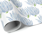 Blauwe krijtsticks op een wikkelpapierrol cadeaupapier (Rol Hoek)