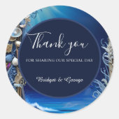 blauwe kustvibe bruiloft ronde sticker (Voorkant)