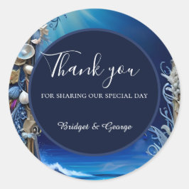 blauwe kustvibe bruiloft ronde sticker