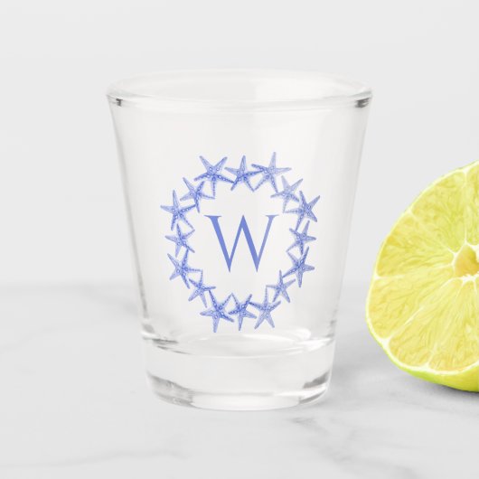 Blauwe Kustzeester krans monogram Shot Glas (Voorkant)