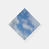 Blauwe lucht en witte pluizige wolken Optimistisch Servet (Hoek)