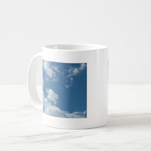 blauwe lucht en witte wolken koffiemok (Voorkant links)