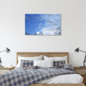 Blauwe lucht en wolken canvas afdruk (Insitu (Slaapkamer))