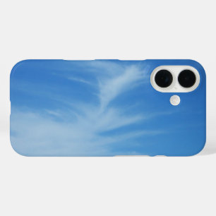 Blauwe lucht met witte wolken Abstracte natuurfoto iPhone 16 Hoesje
