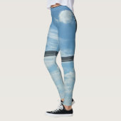 blauwe lucht ( raam op vliegveld ) leggings (Links)