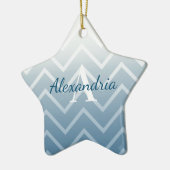 Blauwe Lucht Witte Chevron Keramisch Ornament (Links)