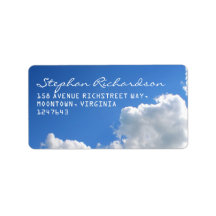 Blauwe lucht Witte wolken adresetiketten