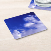 Blauwe lucht & witte wolken kartonnen onderzetters (Schuin)