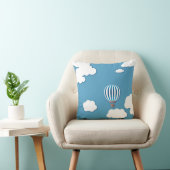 Blauwe luchtballon in wolken kussen (Stoel)