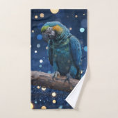 Blauwe Majesteit: de blauwe ara op dromerige blauw Bad Handdoek (Handdoek)