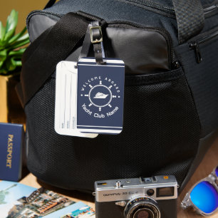 Blauwe marina van de sportboot met een Nautical An Bagagelabel