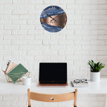 Blauwe marmer roos gouden business logo ronde klok<br><div class="desc">Een donkerblauw en goudblauw roos,  marmerbare steendruk als achtergrond Personaliseer en voeg uw zakelijke logo toe. Gulden getallen.</div>