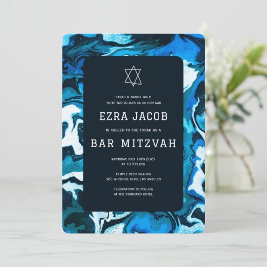Blauwe Marmeren Verf Custom Photo Bar Bat Mitzvah Kaart (Staand voorkant)