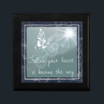 Blauwe marmervlinder volgt uw hartcitaat cadeaudoosje<br><div class="desc">Inspirerend citaat op droomdoos met donkerblauwe marmer (gedrukt effect) achtergrond.</div>