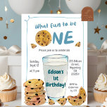 Blauwe melk en koekjes eerste verjaardag kaart<br><div class="desc">Blauwe melk en koekjes Wat leuk om een illustratie uitnodiging,  Hand getrokken kinderen verjaardag uitnodiging,  melk en koekjes kids verjaardag uitnodiging,  wat leuk om een kinderen verjaardag uitnodiging,  een zoete koekje verjaardag uitnodiging zijn.</div>
