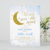 Blauwe minimalist boven het Baby shower Moon nodig Kaart (Staand voorkant)