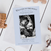 Blauwe minimalistische foto geboorteaankondiging aankondiging