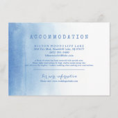 Blauwe moderne waterverf strand bruiloft accommoda informatiekaartje (Voorkant)