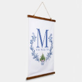 Blauwe Monogram Crest met kerstboom Hangend Wandkleed (Gebogen)