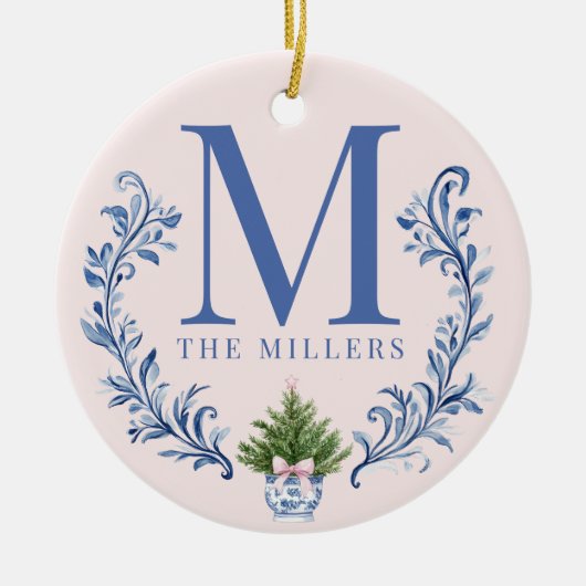 Blauwe Monogram Crest met kerstboom Keramisch Ornament (Voorkant)
