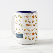 Blauwe monogram Herfst Leaf Thanksgiving Tweekleurige Koffiemok (Voorkant links)
