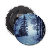 Blauwe Moonlit Magische Bos Winter Scène Button Flesopener (Voorkant)