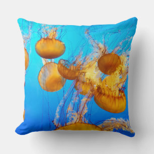 Blauwe oceaangele kwal gooit pijp kussen