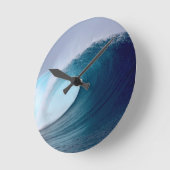 Blauwe oceaansurfgolven ronde klok (Hoek)
