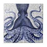 Blauwe octopus tegeltje<br><div class="desc">Blue Octopus 3 van Fab Funky. Biedt een blauw-paarse octopus met een boekpagina voor een achtergrond.|190413D</div>