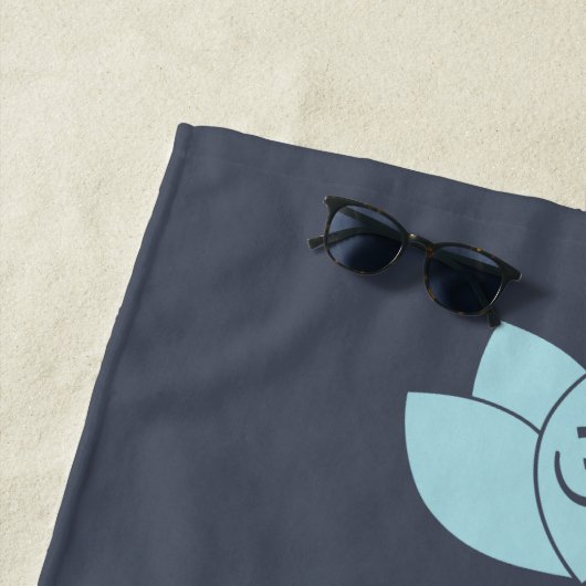 Blauwe Om & Lotus Flower Sky boven de aarde onder Strandlaken (In situ)