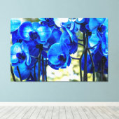Blauwe orchideeën canvas afdruk (Insitu (Houten vloer))
