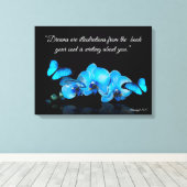 Blauwe Orchideeën en vlinders met citaat Canvas Afdruk (Insitu (Houten vloer))