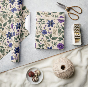 Blauwe & Paarse Bloemen met Ivoor & Groen Loof Cadeaupapier
