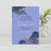 Blauwe paarse bloemen | Zilver Graduation Party Aankondiging (Staand voorkant)